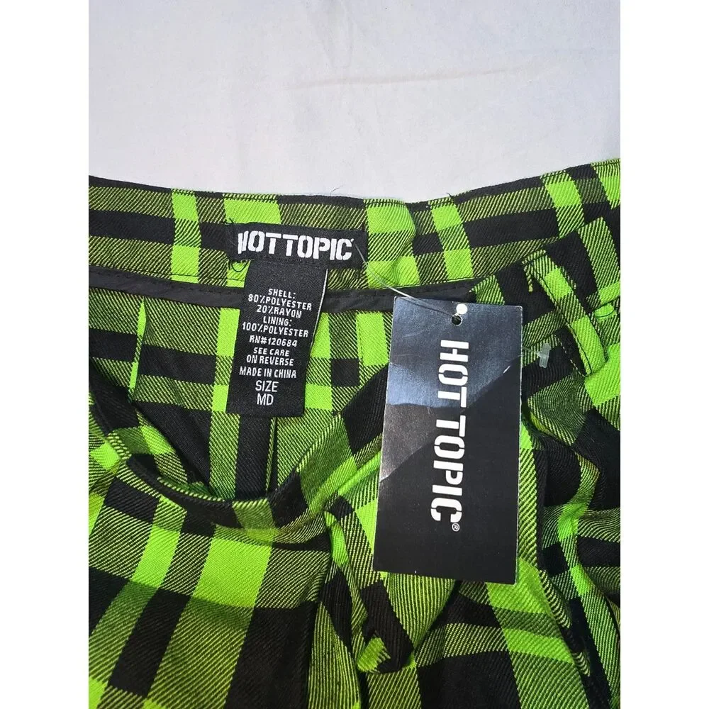Hot Topic Green Plaid Chain Pleated Skirt - Size Medium - NWT - 86